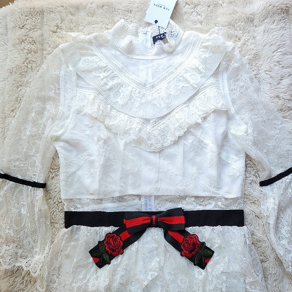 🍒NWT🍒 ETHEREAL WHITE LACE DRESS - Picture 3 of 9